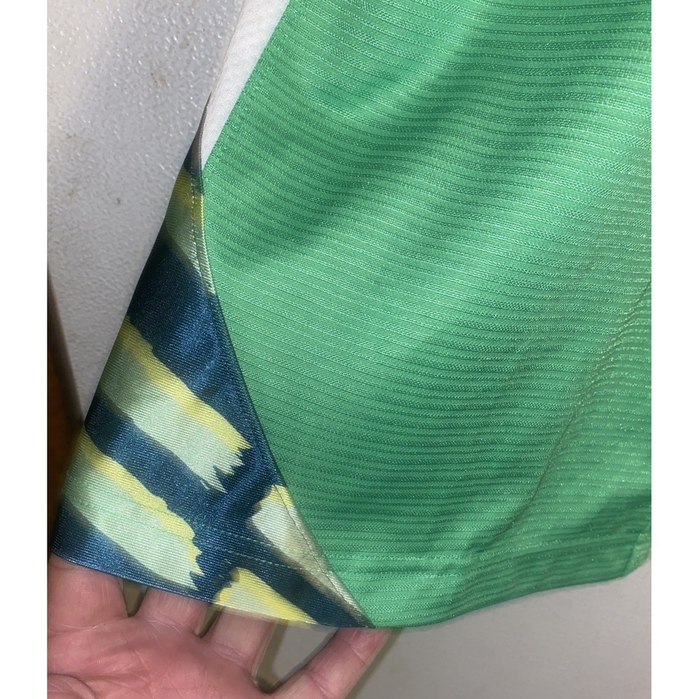 Nike Basketball Shorts Youth L With 4 Shades of Green 26x11 Pockets‎ - Picture 3 of 6